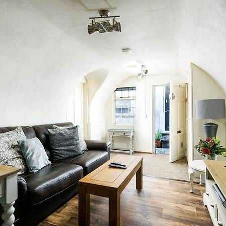 Unique 1 Bedroom Apartment-Bath Eksteriør billede